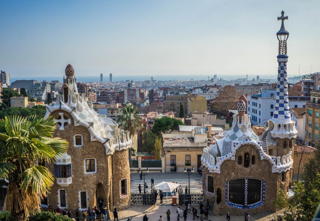 Simple guide for visiting Barcelona
