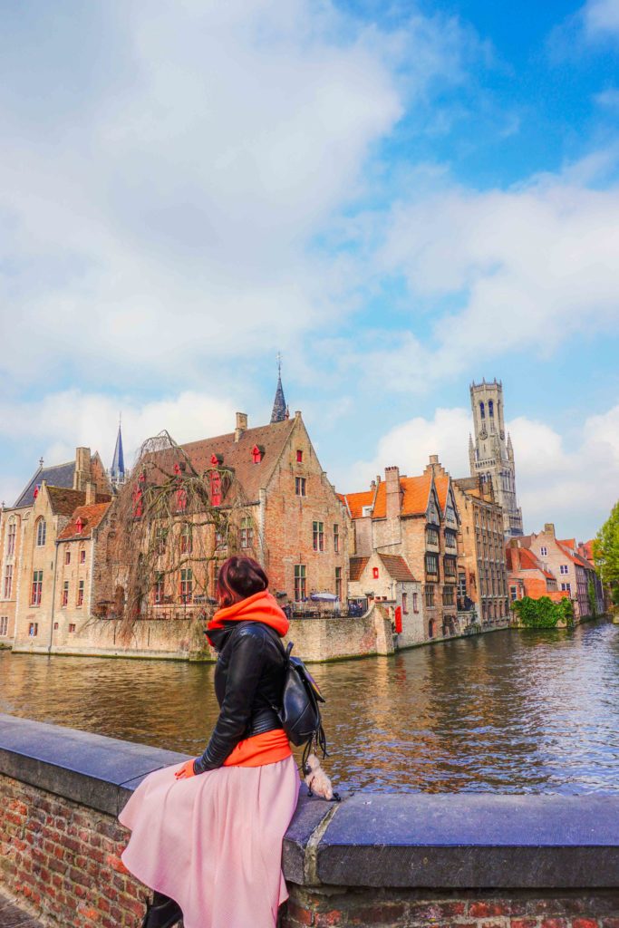 Have only one day in Bruges? No worries! Follow this one day in Bruges itinerary and learn how to spend one perfect day in Bruges. What to see in Bruges, where to stay in Bruges, The best fairy tale towns in Belgium #Belgium #Bruges #traveltips