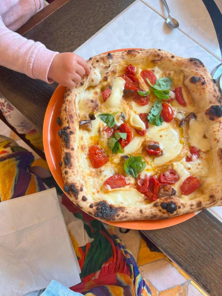Pizza in Positano