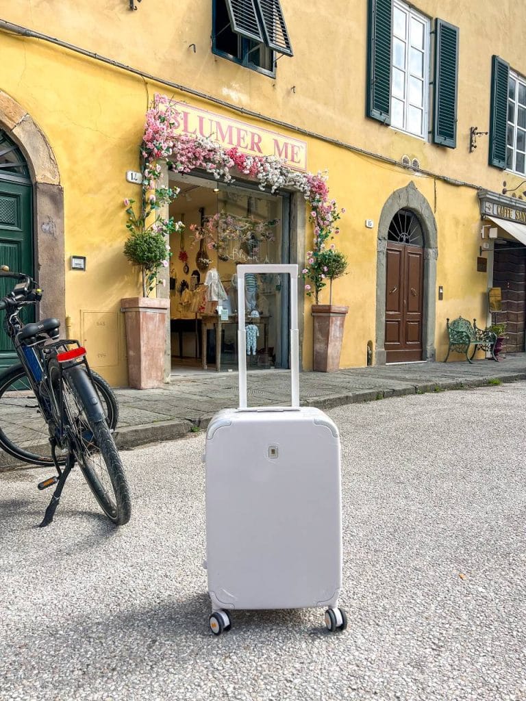 Level8 Freeloop Carry on luggage