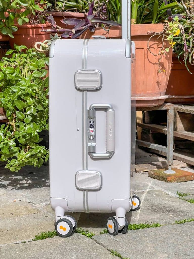 Level8 Freeloop Carry on luggage